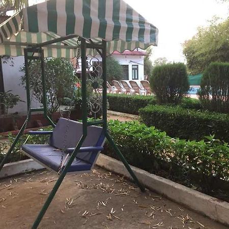 Golbro Tiger View Resort Tala  Exterior photo