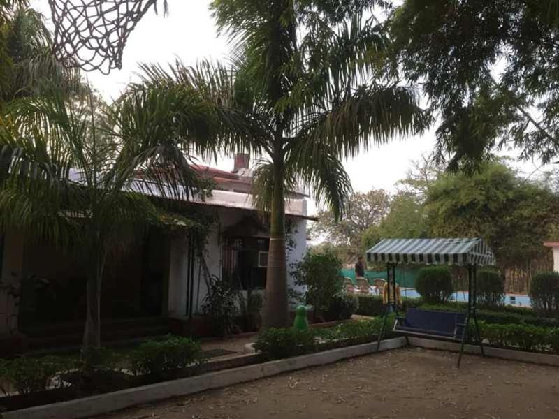 Golbro Tiger View Resort Tala  Exterior photo